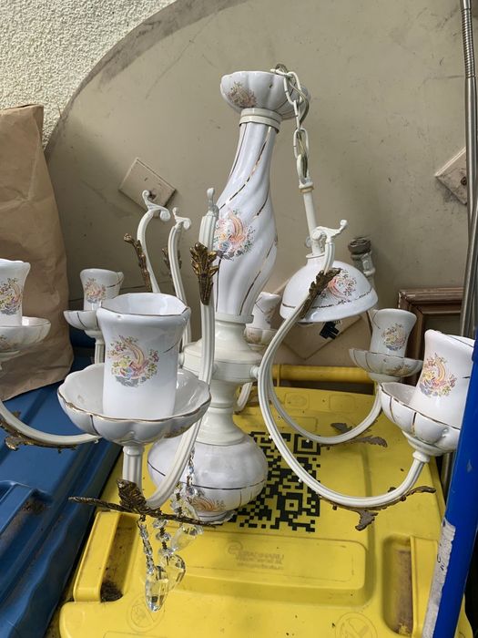 Lustra veche ceramica pictata