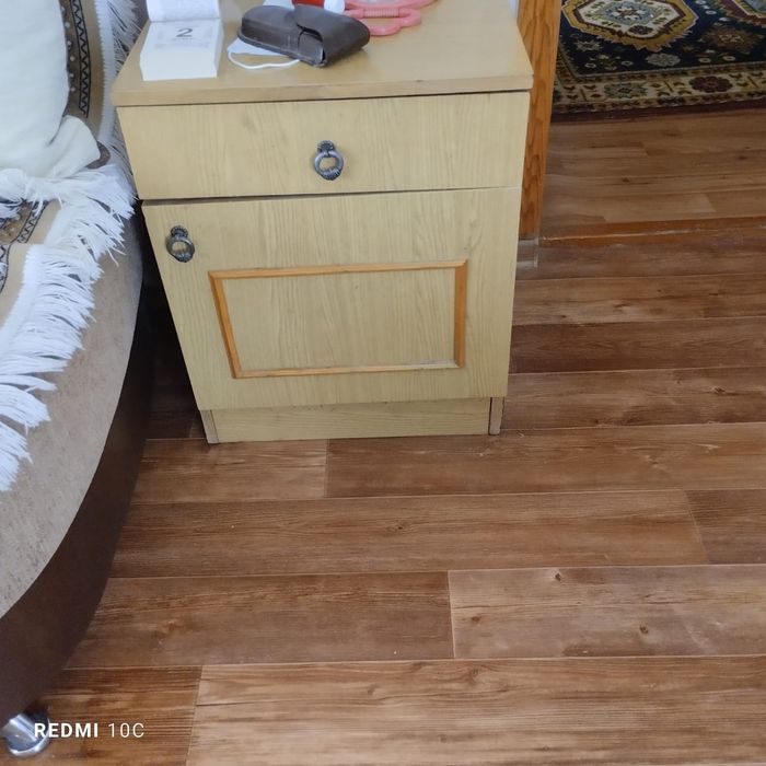 Продам камод и тумбочки