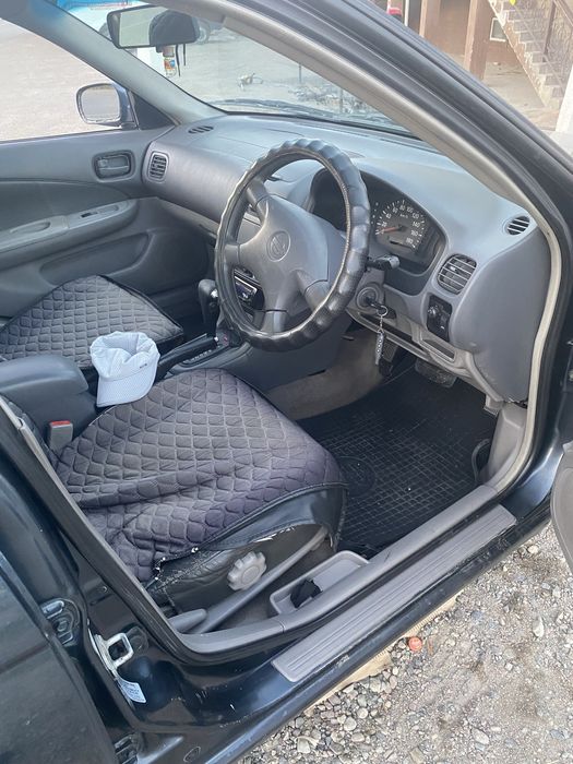 Nissan sunny 2000 год