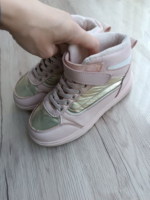 Високи маратонки за момиче