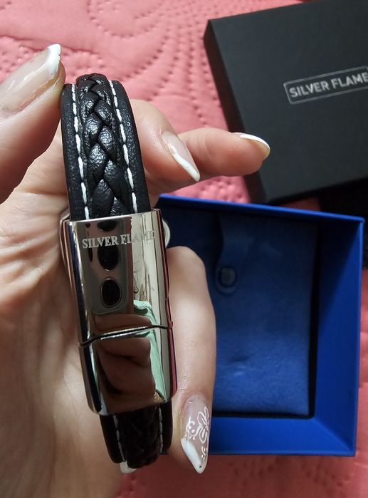 Мъжка гривна от естествена кожа, сребро и стомана