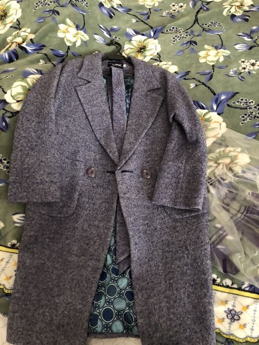 Продаётся осенний пальто