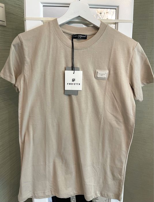 Оригинална тениска Dolce& Gabbana размер S промо цена