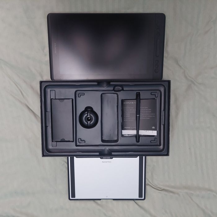 Графичен таблет HUION KAMVAS 13 PRO