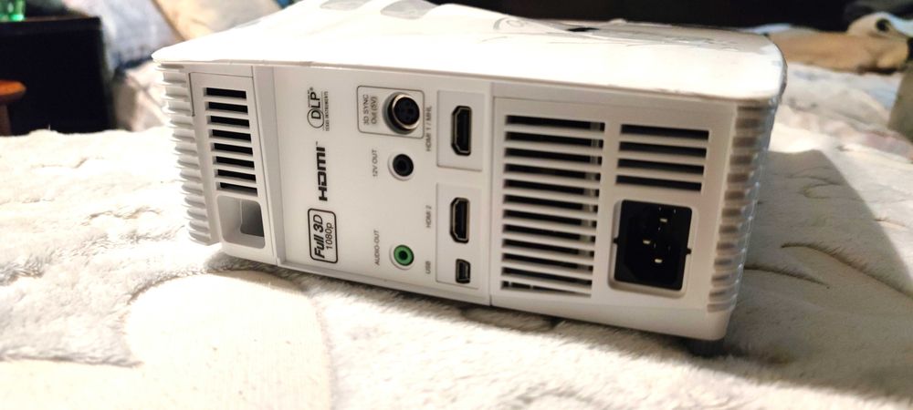 Videoproiector Optoma HD26 1080p 3D DLP Home Theater Projector