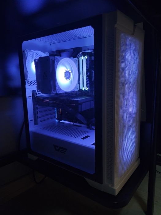 Curăț calculatoare și laptopuri și consoale