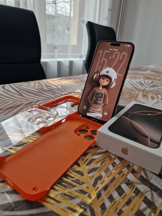 Vând iPhone 16 Pro Max  Desert Titanium, 256 GB