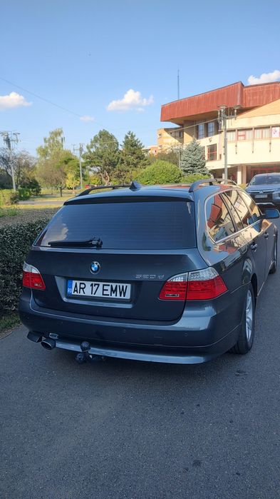 Vând BMW E61 2.0d Euro5 an 2009, cutie manuală, 251.000 km reali