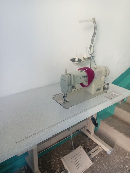 Швейная машинка тупикал