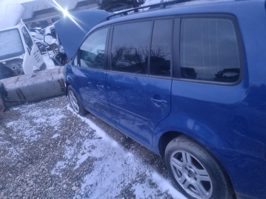 Volkswagen Touran din 2007 motor 1.9 AVQ  cutie manuala 6 trepte