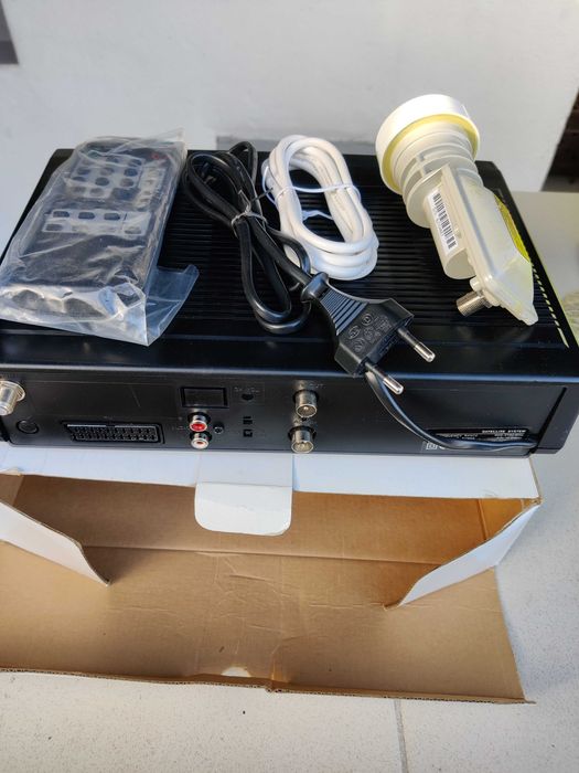 Receptor/receiver satelit stereo SAMNE 2000, 550 canale, nou