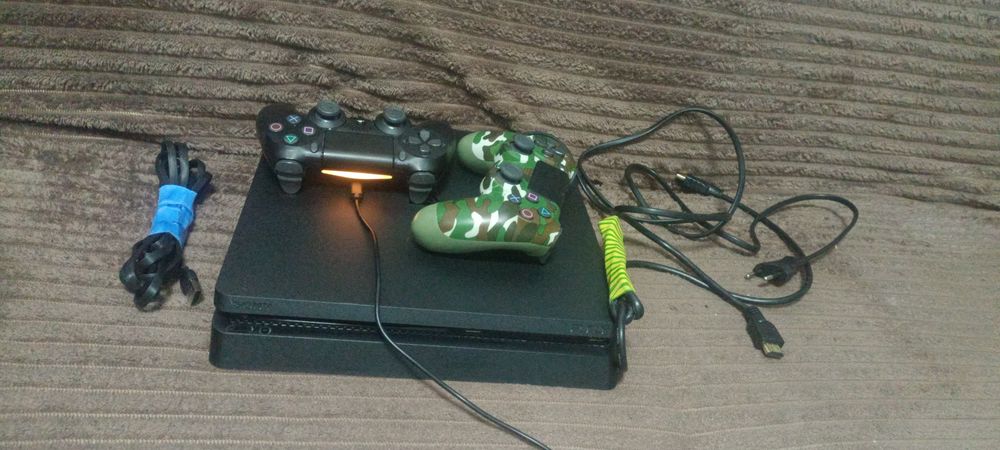 PS 4 slim, на  1 TB