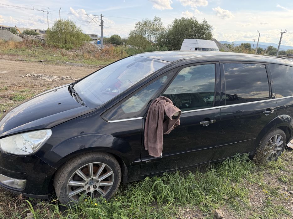 Dezmembrez Ford c Max