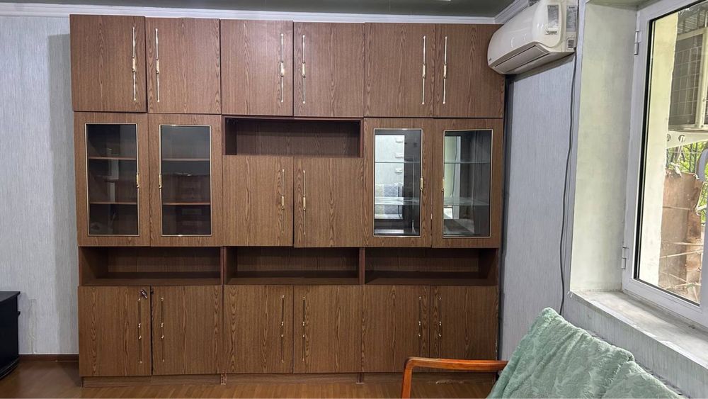 Продается Стенка для посуды