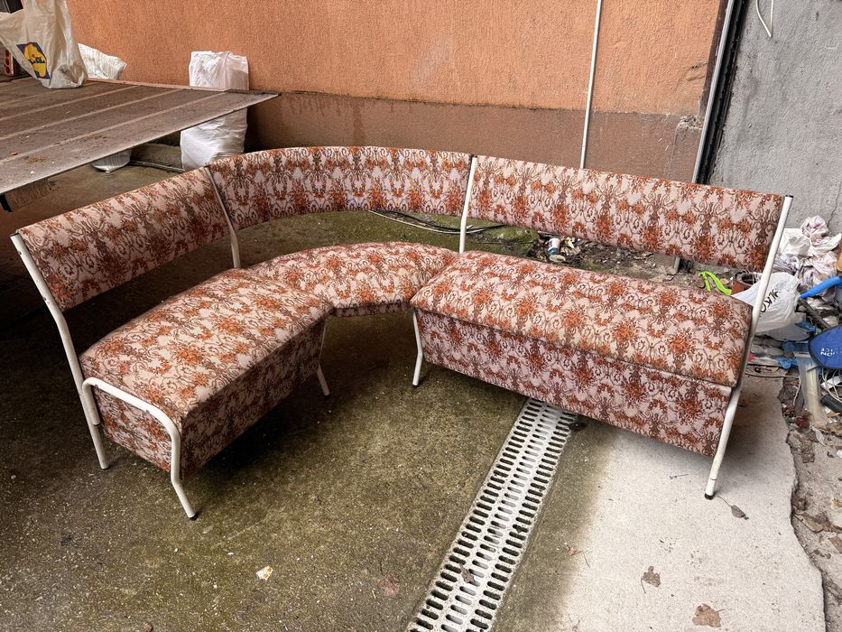 Кухненски ъгъл/ ъглов диван