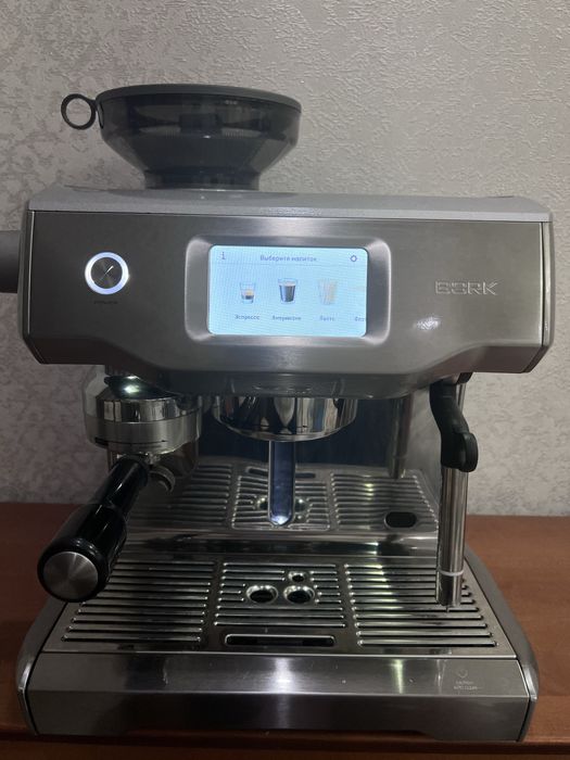 Кофемашина Bork C807