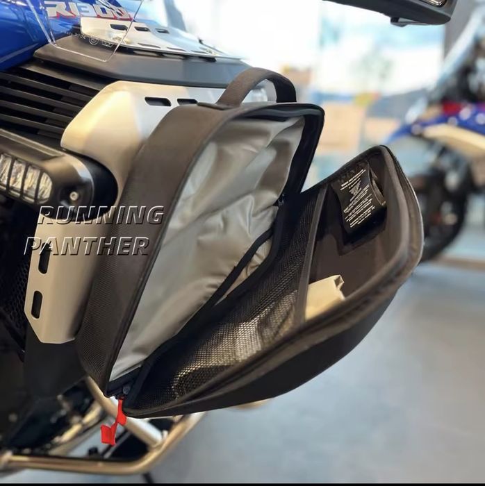 Genți laterale pentru masca radiator destinate BMW R 1300 GS Adventure