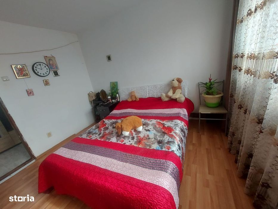 Vanzare apartament 3 camere, zona micro 11 - Targoviste