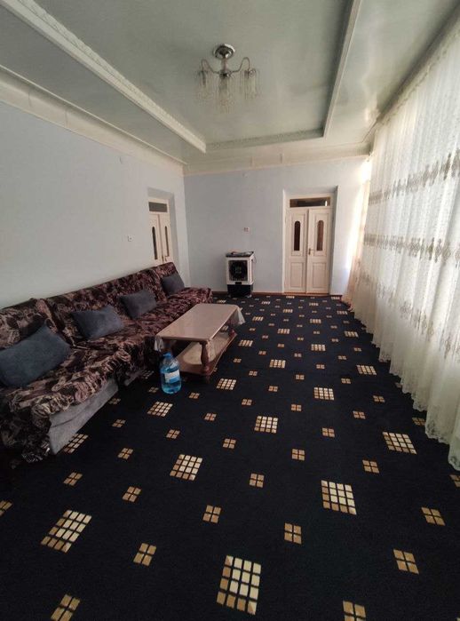 Уй ховли сотилади, продаётся дом срочно