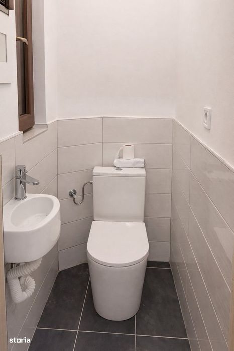 De vânzare apartament 3 camere, renovat, zonă semicentrală