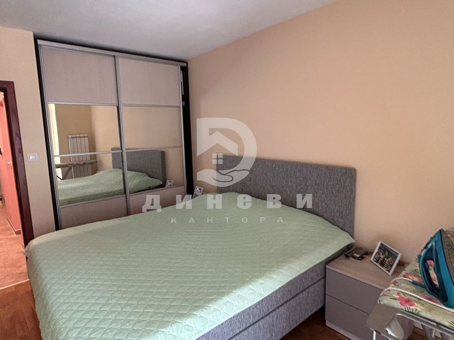 Продава се Тристаен апартамент в Стара Загора, Център - 106 кв.м за 1793 €/кв.м - Снимка #6