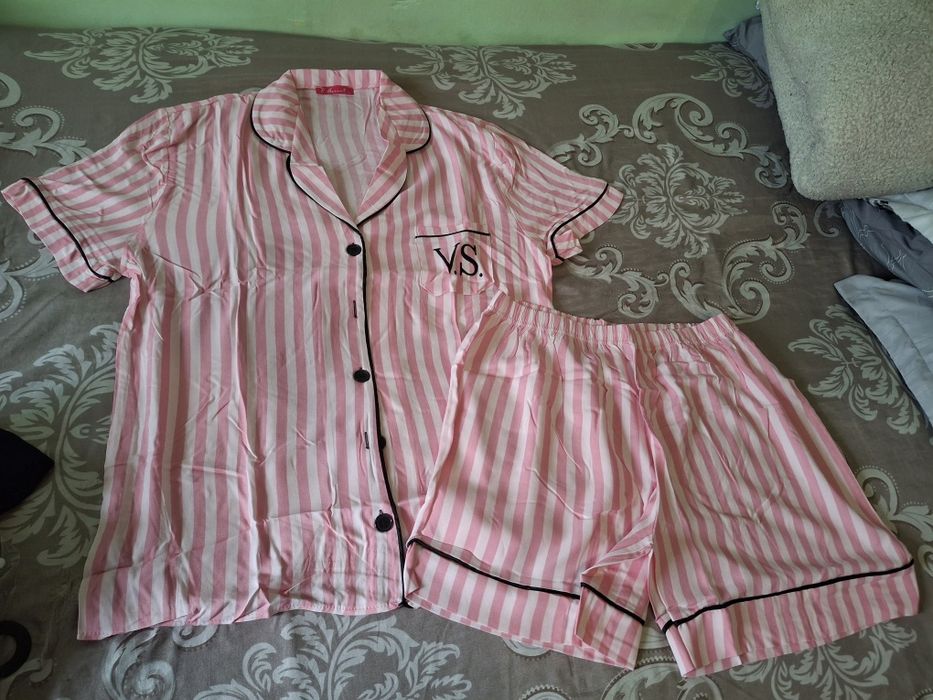 Pijama,VS,calitate premium bumbac,in