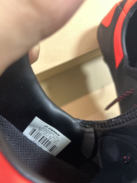 Бутсы Demix Exponenta 2FG 44р