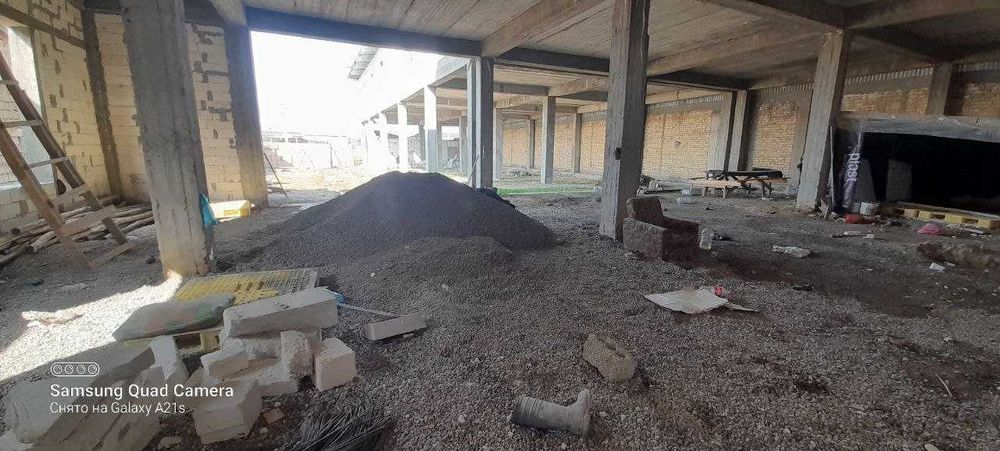 Назарбекда курилиши тугалланмаган нотурар бино сотилади. NR494/30