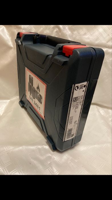 Geantă filetanta 12v . Valută filetanta bosch  12v.