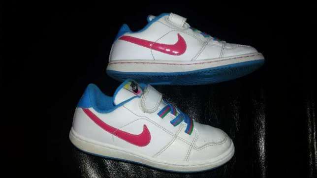 Кожени маратонки Найк; номер 31