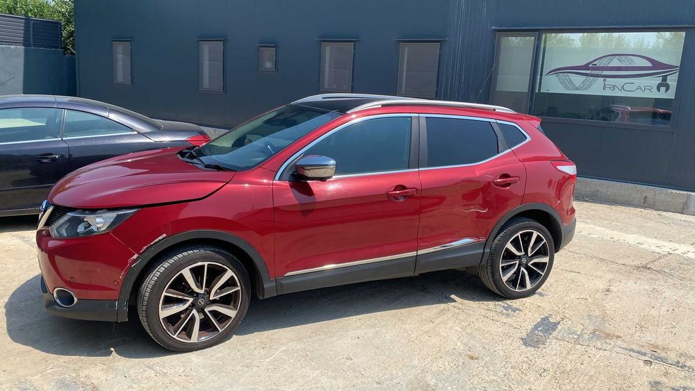 Dezmembram Nissan Qashqai 2015 suv 1.6 4x4
