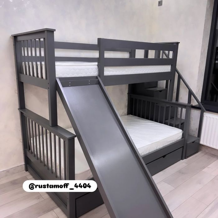 Кроватка домик двухьярусной