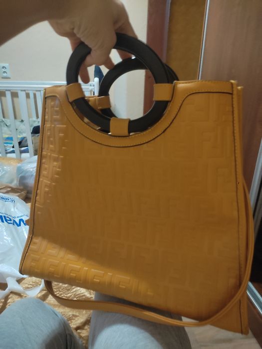 Продам сумку 5000