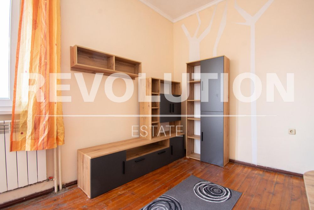 Дава се под наем Двустаен апартамент в София, Център - 65 кв.м за 500 € - Снимка #3