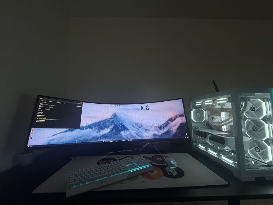 Setup complet PC gaming RTX 4080 + Samsung Odyssey Neo G9”