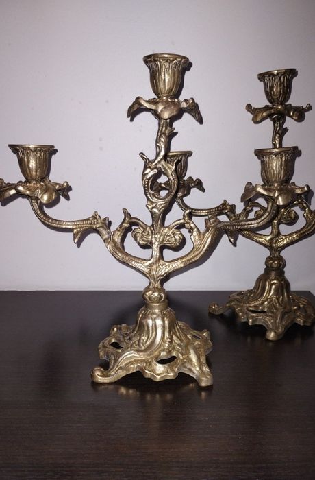 Прекрасни винтидж свещници с красиви орнаменти. Месинг.