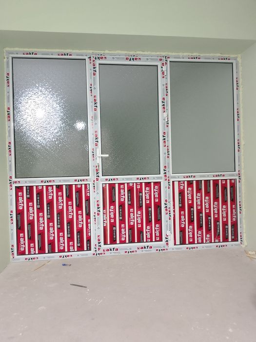 Akfa eshik va romlar