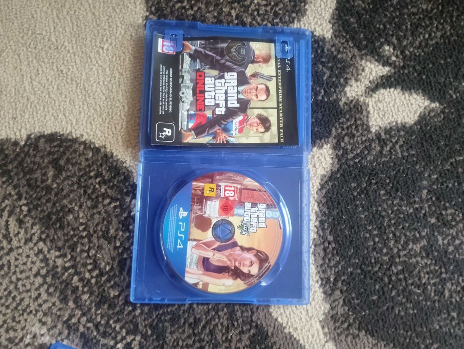 Продавам 2 игри за ps4