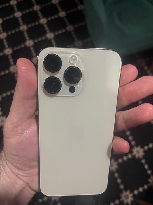 Продам айфон 14 про макс