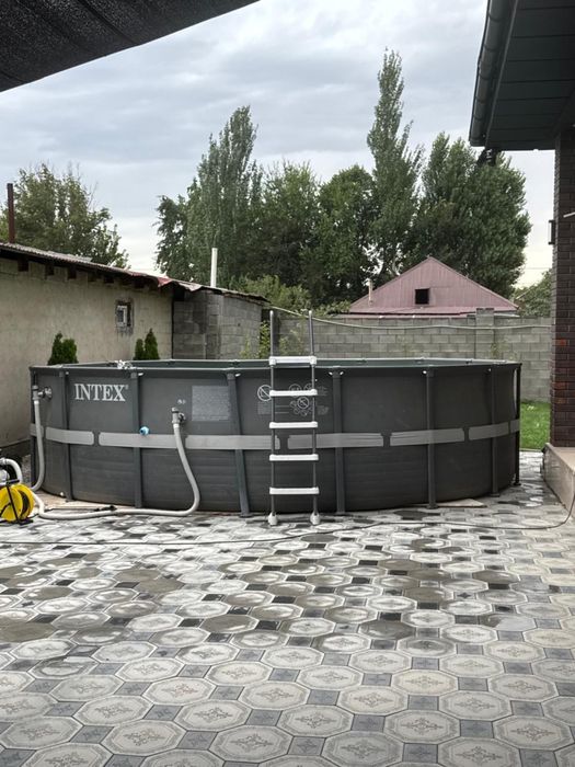 Продамм большой бассейн