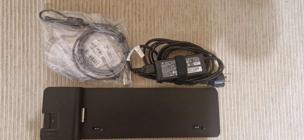 incarcator HP Ultraslim 18,5V si Docking Station