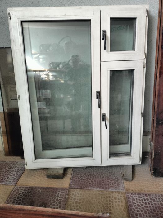 Окно пластмасовое