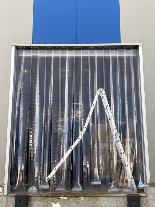 Ветроупорни завеси PVC кристал винил ветробрани акрилен тенти сенници