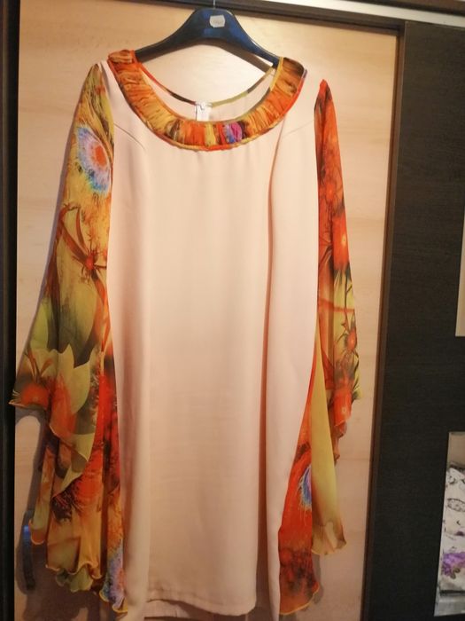 Rochie fluture mâneci voal