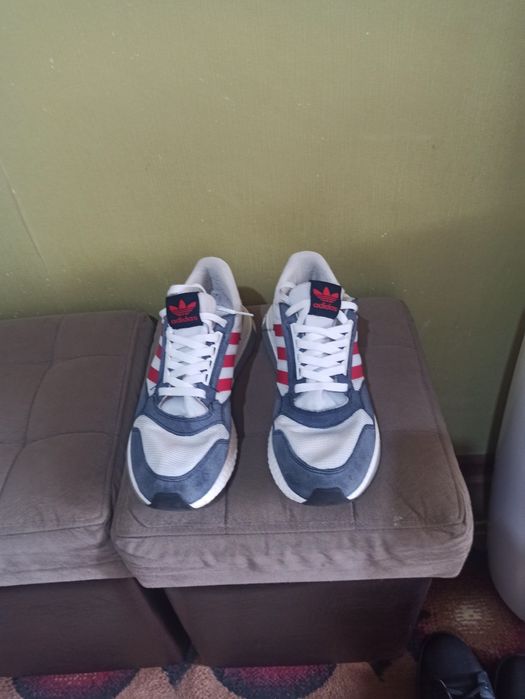 Кроссовки для спорта и мужские туфли Ecco