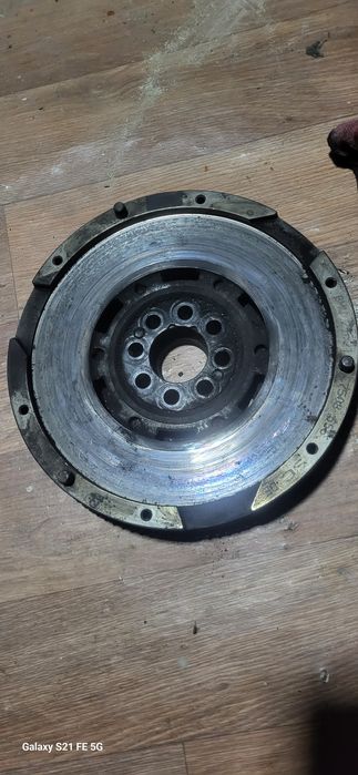 Продам сцепленя бмв е 34