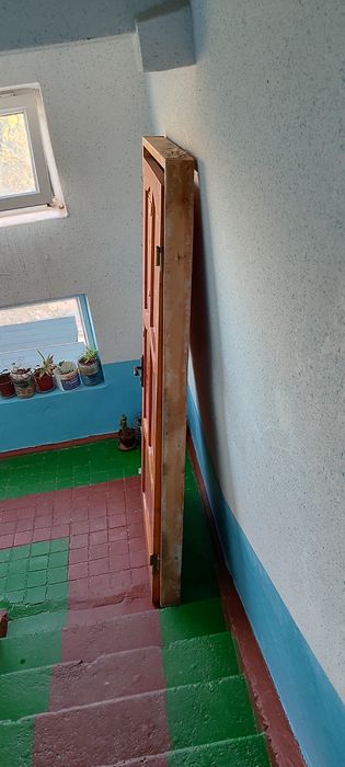 Дверь _деревянная входная