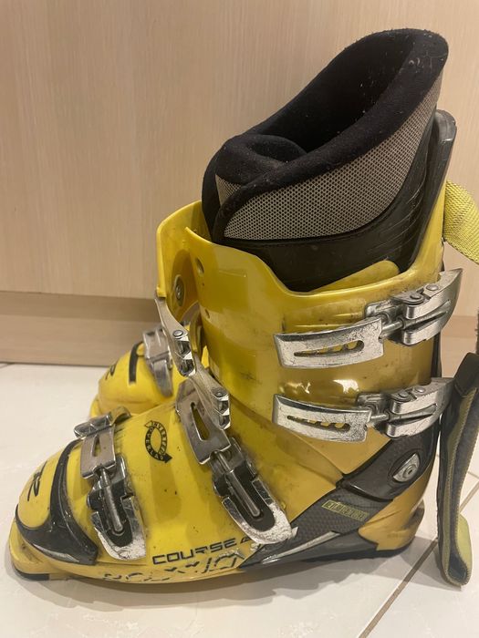 Ски обувки Rossignol