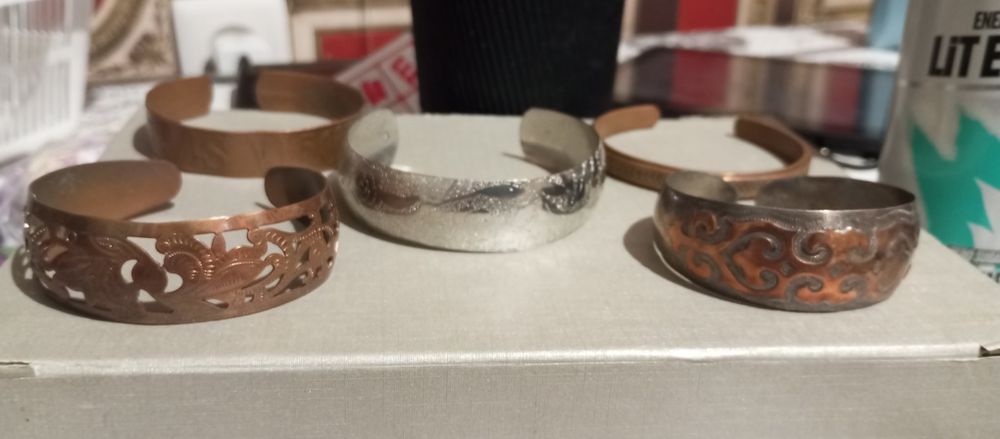 Бусы , бижутерия