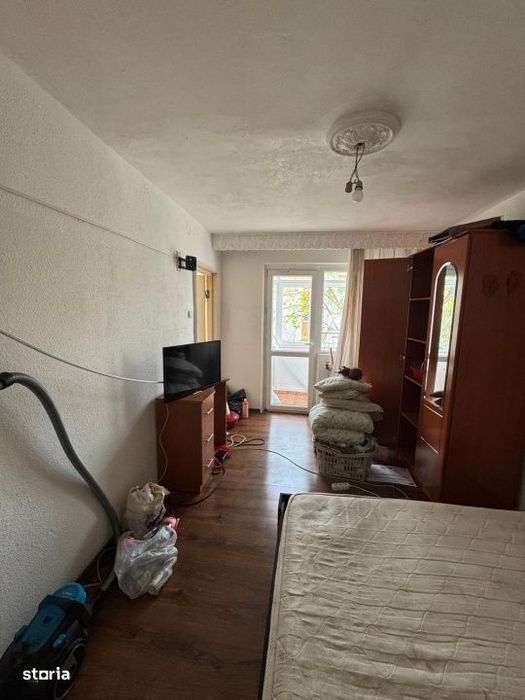 Garsoniera de vanzare, 28 mp, zona Craiovita - Materna